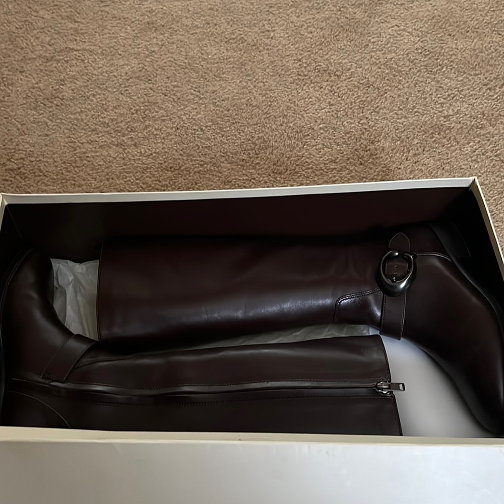 Coach boots sapphire calf style, beautiful mahogany brown leather